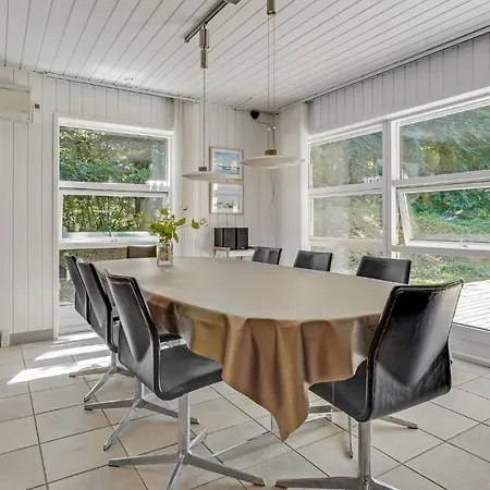 Casa de Férias In With Sauna Asperup